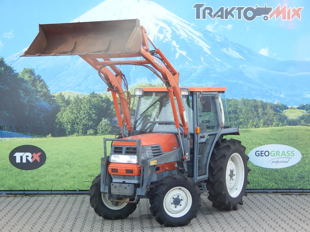 Kubota, model GL280, nr. ramy: 20180 4WD+KAB+TUR