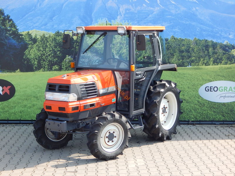 Kubota, model GL260, nr. ramy: 28124 4WD KAB AC