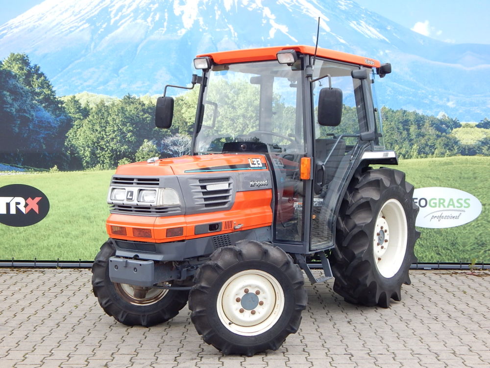 Kubota, model L33, nr. ramy: 31231 4WD+KAB AC