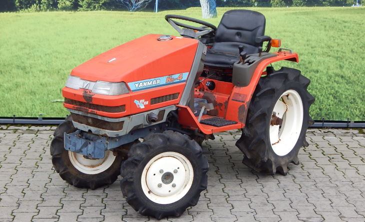 Yanmar, model Ke4D, nr. ramy: 25687 4WD